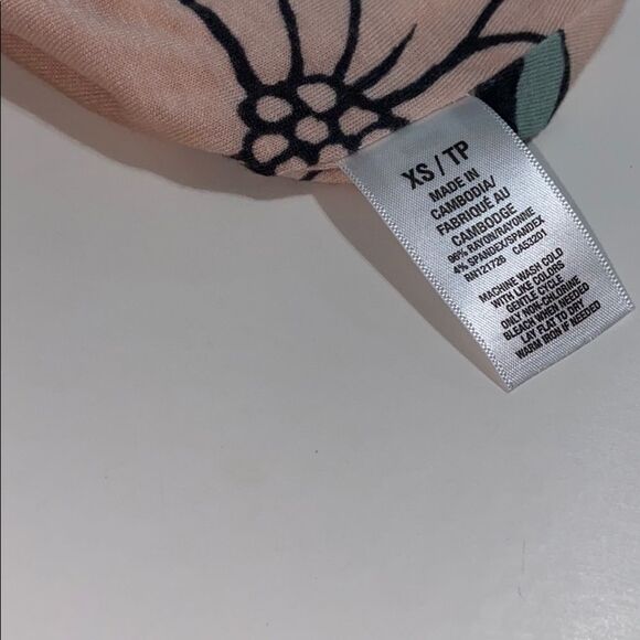 Aèropostale NWOT Floral Bodysuit - Picture 12 of 15